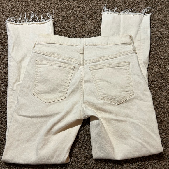 J Crew 9” Demi Boot Crop Off-White Frayed Jeans Size 26T - Picture 11 of 11